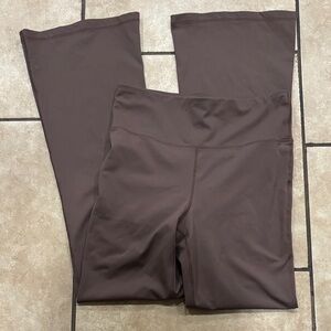 Gap Fit Studio Sky High Flare Power You Mauve Yoga Pants